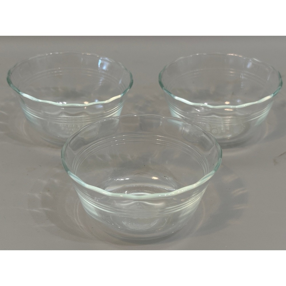 Vintage Corning Pyrex Clear Glass Scalloped Custard Cups Prep Bowls Set of 3 USA